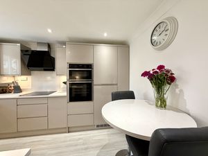 Dining Kitchen- click for photo gallery